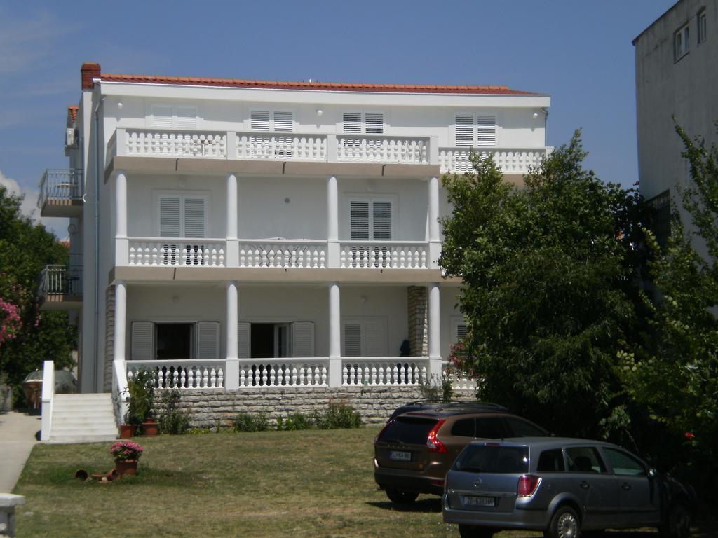 Apartment And Rooms Villa Kolonada Vodice Buitenkant foto