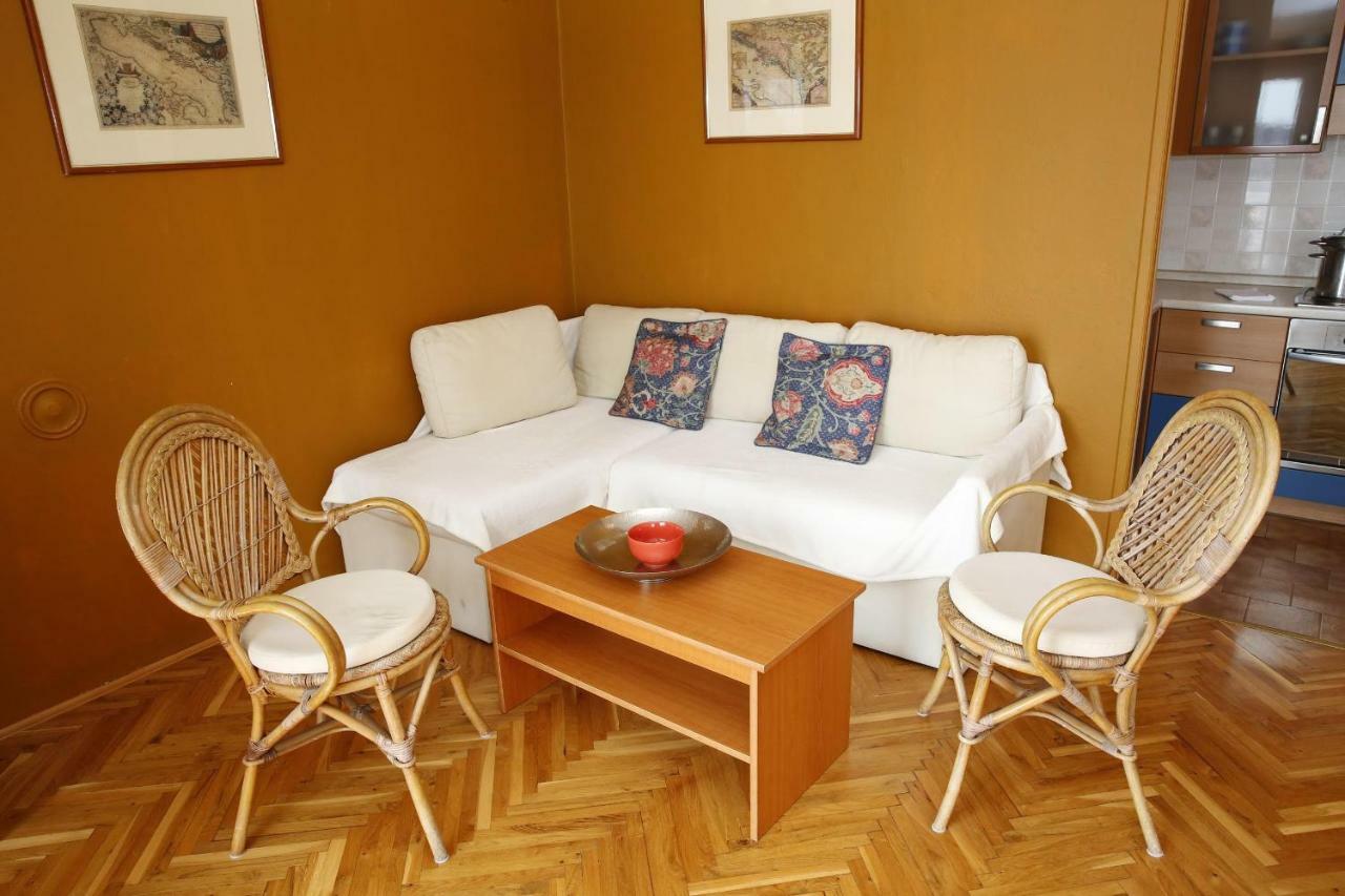 Apartment And Rooms Villa Kolonada Vodice Buitenkant foto