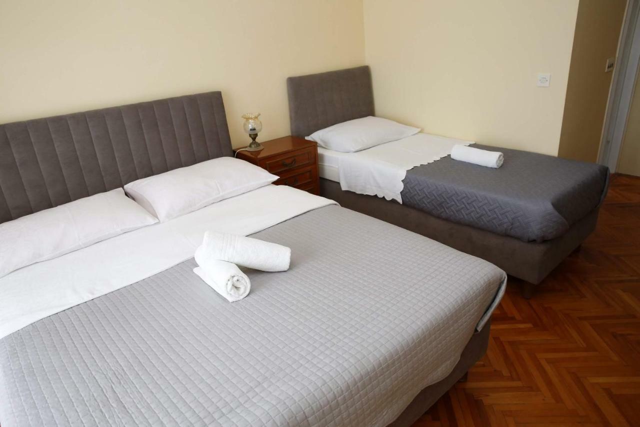 Apartment And Rooms Villa Kolonada Vodice Buitenkant foto