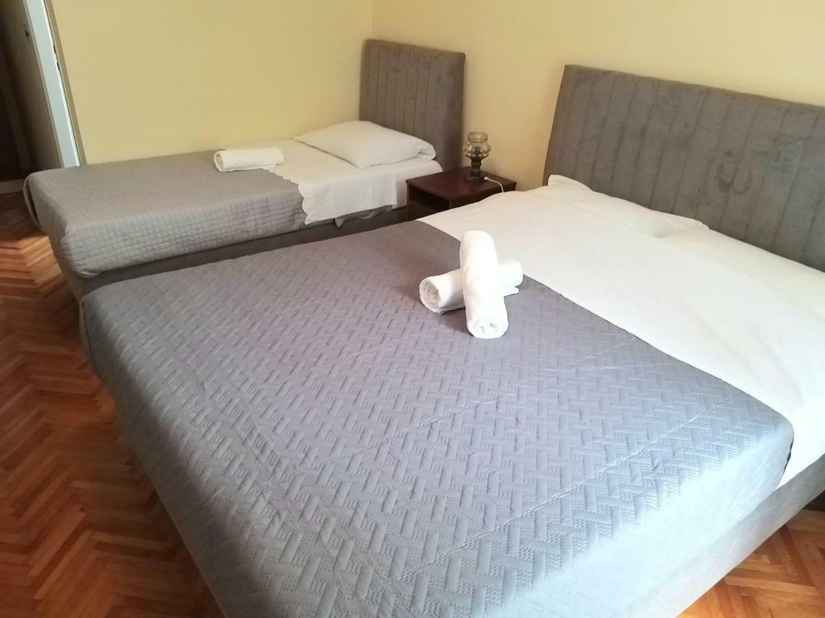 Apartment And Rooms Villa Kolonada Vodice Buitenkant foto